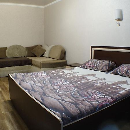 Апартаменты В Центре Металлургов 27 Kr Apartments Kryvyi Rih Dış mekan fotoğraf