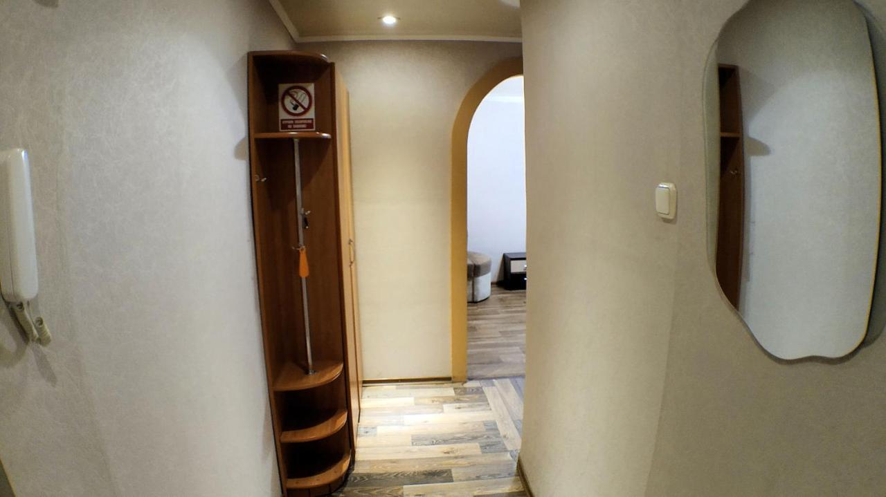 Апартаменты В Центре Металлургов 27 Kr Apartments Kryvyi Rih Dış mekan fotoğraf